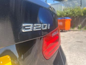 BMW 3 Series 2.0 320i Luxury Touring Auto xDrive Euro 6 (s/s) 5dr