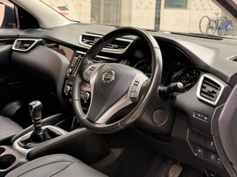Nissan Qashqai 1.2 DIG-T Tekna 2WD Euro 5 (s/s) 5dr