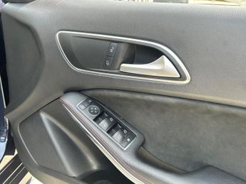 Mercedes-Benz A Class 2.1 A200d AMG Line (Executive) 7G-DCT Euro 6 (s/s) 5dr