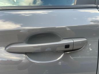 Hyundai KONA 64kWh Premium Auto 5dr