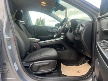 Hyundai KONA 64kWh Premium Auto 5dr