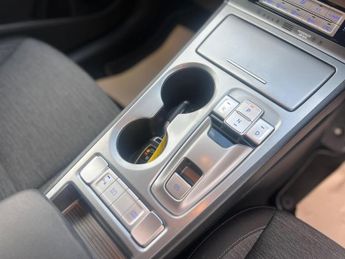 Hyundai KONA 64kWh Premium Auto 5dr