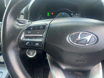 Hyundai KONA 64kWh Premium Auto 5dr