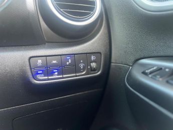 Hyundai KONA 64kWh Premium Auto 5dr