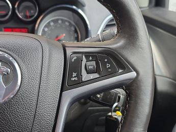 Vauxhall Mokka 1.7 CDTi SE 2WD Euro 5 (s/s) 5dr
