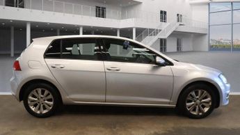 Volkswagen Golf 2.0 TDI BlueMotion Tech SE DSG Euro 5 (s/s) 5dr