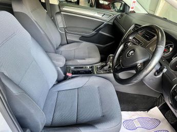 Volkswagen Golf 2.0 TDI BlueMotion Tech SE DSG Euro 5 (s/s) 5dr