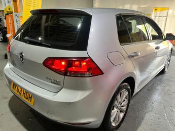 Volkswagen Golf 2.0 TDI BlueMotion Tech SE DSG Euro 5 (s/s) 5dr