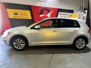 Volkswagen Golf 2.0 TDI BlueMotion Tech SE DSG Euro 5 (s/s) 5dr