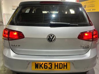 Volkswagen Golf 2.0 TDI BlueMotion Tech SE DSG Euro 5 (s/s) 5dr