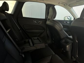 Volvo XC60 2.0 B5 MHEV Inscription Pro Auto Euro 6 (s/s) 5dr
