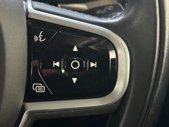 Volvo XC60 2.0 B5 MHEV Inscription Pro Auto Euro 6 (s/s) 5dr