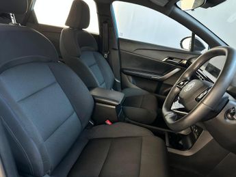MG MG4 51kWh SE Auto 5dr
