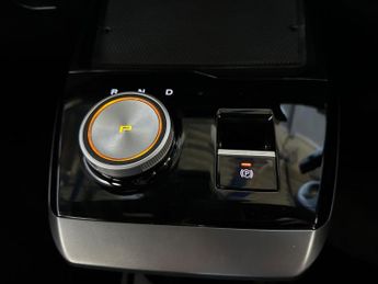 MG MG4 51kWh SE Auto 5dr