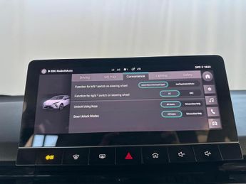 MG MG4 51kWh SE Auto 5dr