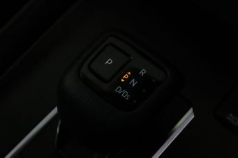 Nissan Qashqai 1.3 DIG-T MHEV N-Connecta XTRON Euro 6 (s/s) 5dr