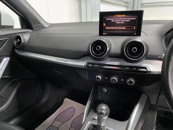 Audi Q2 1.6 TDI 30 S line S Tronic Euro 6 (s/s) 5dr