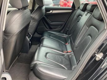 Audi A4 Avant 2.0 TFSI Dynamik S Tronic quattro Euro 5 5dr