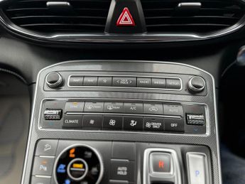 Hyundai Santa Fe 1.6 h T-GDi Premium Auto 4WD Euro 6 (s/s) 5dr