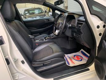 Nissan Leaf 40kWh N-Connecta Auto 5dr