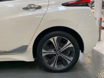 Nissan Leaf 40kWh N-Connecta Auto 5dr