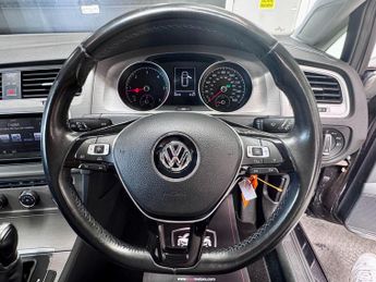 Volkswagen Golf 1.6 TDI BlueMotion Tech Match DSG Euro 5 (s/s) 5dr