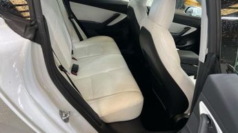 Tesla Model 3 (Dual Motor) Long Range Auto 4WDE 4dr