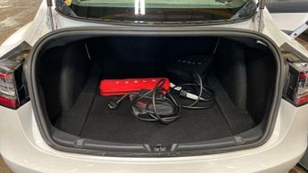 Tesla Model 3 (Dual Motor) Long Range Auto 4WDE 4dr