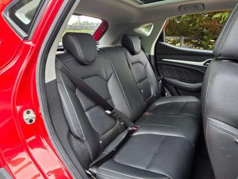 MG MG ZS 44.5kWh Exclusive Auto 5dr