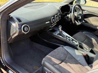 Audi TT 2.0 TFSI S line S Tronic quattro Euro 6 (s/s) 3dr
