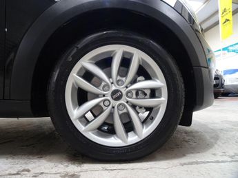 MINI Countryman 1.6 Cooper Auto ALL4 Euro 6 5dr