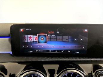 Mercedes-Benz A Class 1.3 A250e 15.6kWh AMG Line (Premium 2) 8G-DCT Euro 6 (s/s) 5dr