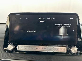 Hyundai KONA 64kWh Premium Auto 5dr (10.5kW Charger)