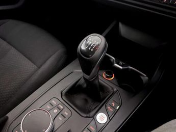BMW 1 Series 1.5 118i SE Euro 6 (s/s) 5dr