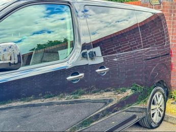 PEUGEOT TRAVELLER 2.0 BlueHDi Allure Standard MPV 5dr Diesel EAT8 MWB Euro 6 (s/s)