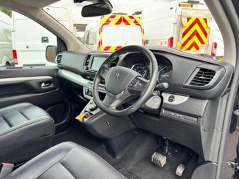 PEUGEOT TRAVELLER 2.0 BlueHDi Allure Standard MPV 5dr Diesel EAT8 MWB Euro 6 (s/s)