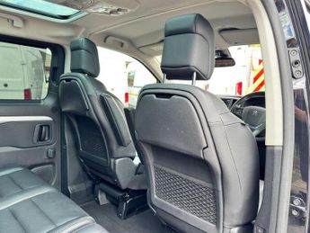 PEUGEOT TRAVELLER 2.0 BlueHDi Allure Standard MPV 5dr Diesel EAT8 MWB Euro 6 (s/s)