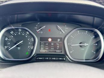 PEUGEOT TRAVELLER 2.0 BlueHDi Allure Standard MPV 5dr Diesel EAT8 MWB Euro 6 (s/s)