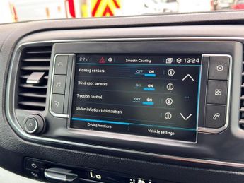 PEUGEOT TRAVELLER 2.0 BlueHDi Allure Standard MPV 5dr Diesel EAT8 MWB Euro 6 (s/s)