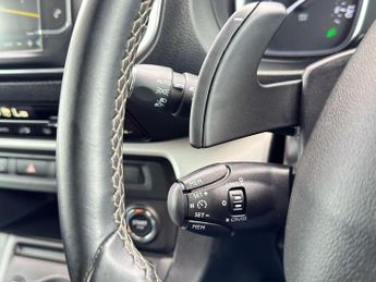 PEUGEOT TRAVELLER 2.0 BlueHDi Allure Standard MPV 5dr Diesel EAT8 MWB Euro 6 (s/s)