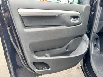 PEUGEOT TRAVELLER 2.0 BlueHDi Allure Standard MPV 5dr Diesel EAT8 MWB Euro 6 (s/s)