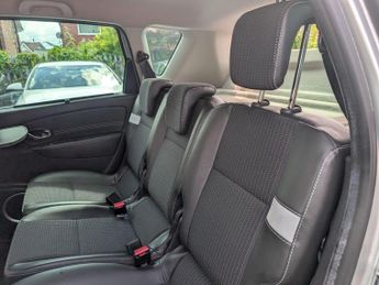 Renault Scenic 1.5 dCi Dynamique TomTom EDC Euro 5 5dr
