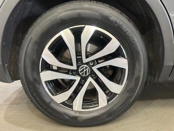 Volkswagen Tiguan 1.5 TSI Active DSG Euro 6 (s/s) 5dr