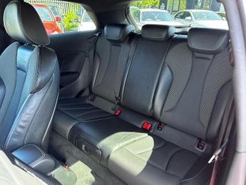 Audi A3 2.0 TDI S line S Tronic quattro Euro 6 (s/s) 3dr (Nav)