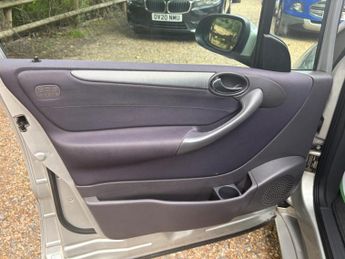 Mercedes-Benz A Class 1.9 A190 Avantgarde SWB Hatchback 5dr