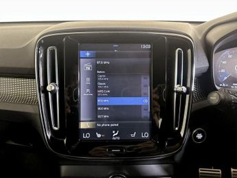 Volvo XC40 2.0 T4 R-Design Pro Auto AWD Euro 6 (s/s) 5dr