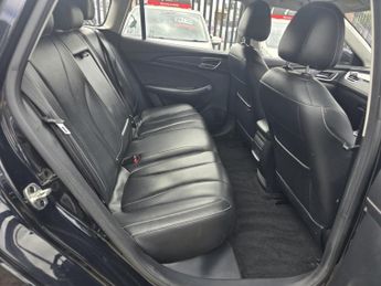 MG MG5 61.1kWh Exclusive Long Range Auto 5dr