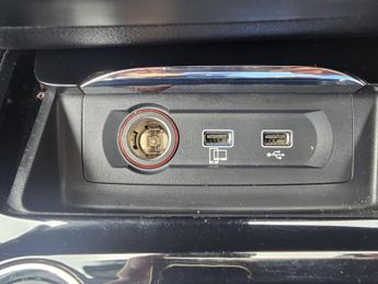 MG MG5 61.1kWh Exclusive Long Range Auto 5dr