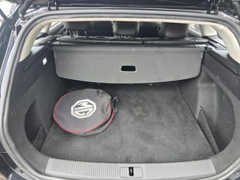 MG MG5 61.1kWh Exclusive Long Range Auto 5dr