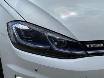 Volkswagen e-Golf 35.8kWh e-Golf Auto 5dr